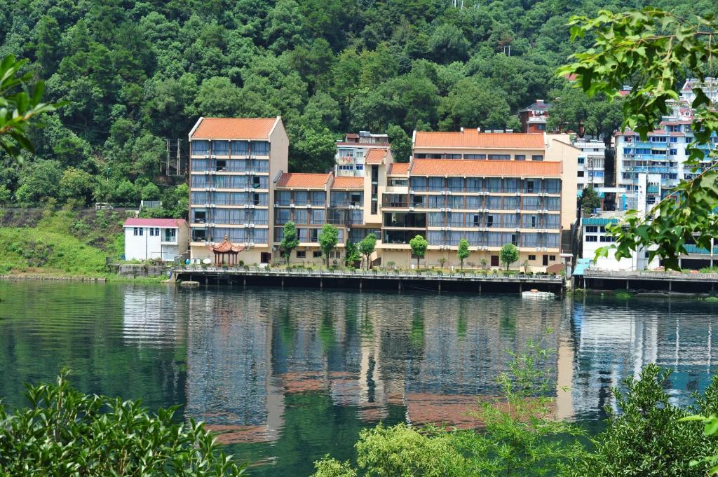 Jiande Yinyuan Hotel Tangcun Exteriör bild